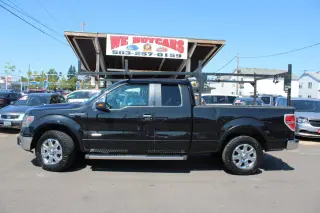 2014 Ford F-150 2WD SuperCab 145" Lariat