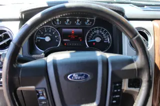 2014 Ford F-150 2WD SuperCab 145" Lariat