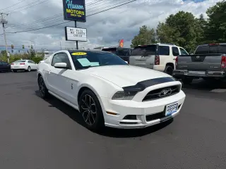 2013 Ford Mustang COUPE