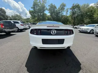 2013 Ford Mustang COUPE