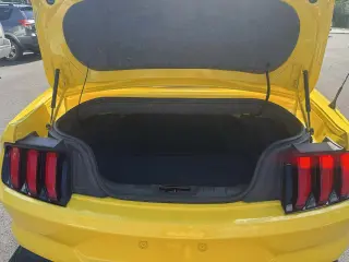 2018 Ford Mustang PREMIUM