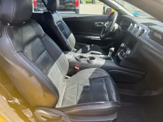 2018 Ford Mustang PREMIUM