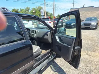 2005 Ford Escape XLT
