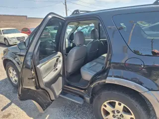 2005 Ford Escape XLT