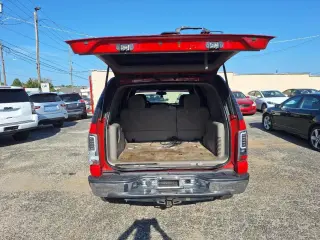 2004 Chevrolet Tahoe BASE
