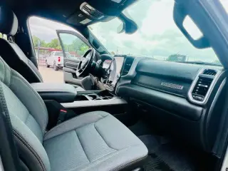 2023 RAM 1500 Big Horn Crew Cab SWB 4WD