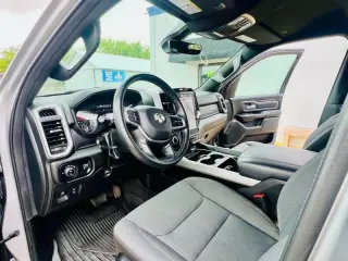 2023 RAM 1500 Big Horn Crew Cab SWB 4WD