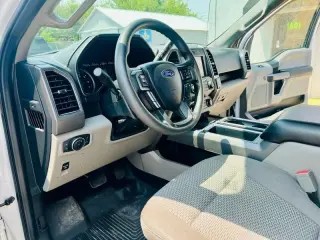 2020 Ford F-150 2WD SuperCrew 139" XLT