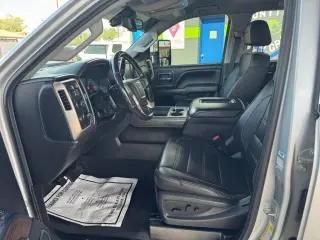 2019 GMC Sierra 3500HD Denali Crew Cab Long Box 4WD
