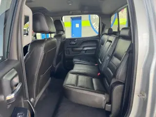 2019 GMC Sierra 3500HD Denali Crew Cab Long Box 4WD