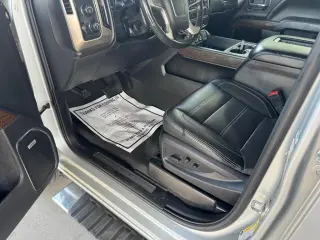 2019 GMC Sierra 3500HD Denali Crew Cab Long Box 4WD