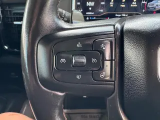 2023 GMC Sierra 1500 4WD Crew Cab 147" AT4