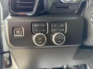 2023 GMC Sierra 1500 4WD Crew Cab 147" AT4