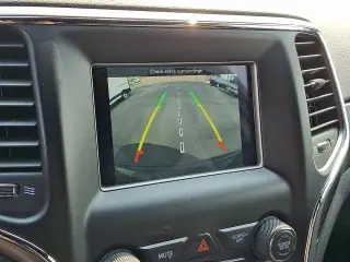 2020 Jeep Grand Cherokee Laredo 4WD