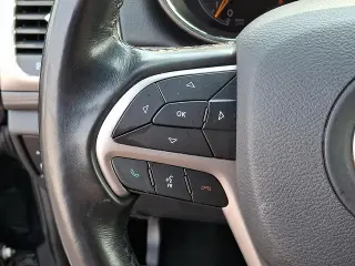 2020 Jeep Grand Cherokee Laredo 4WD