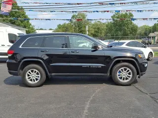 2020 Jeep Grand Cherokee Laredo 4WD