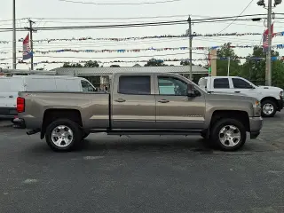 2017 Chevrolet Silverado 1500 LT Crew Cab 4WD