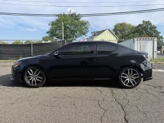 2014 Scion tC 2dr HB Man (Natl)