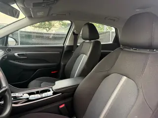 2021 Hyundai Sonata SE 2.5L