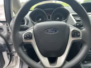 2011 Ford Fiesta 5dr HB SE