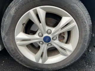 2014 Ford Focus 4dr Sdn SE