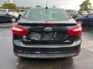 2014 Ford Focus 4dr Sdn SE