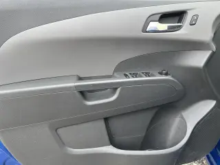 2017 Chevrolet Sonic 4dr Sdn Auto LT