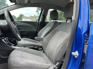 2017 Chevrolet Sonic 4dr Sdn Auto LT