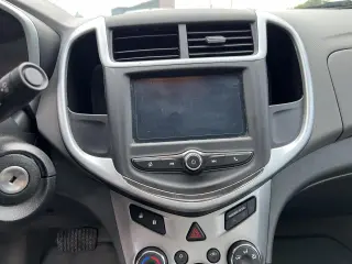 2017 Chevrolet Sonic 4dr Sdn Auto LT