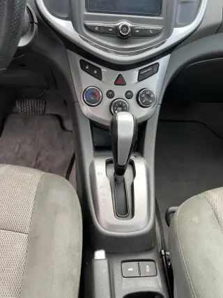 2017 Chevrolet Sonic 4dr Sdn Auto LT