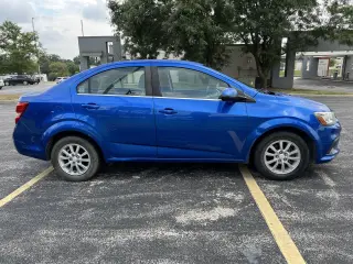 2017 Chevrolet Sonic 4dr Sdn Auto LT