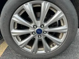 2017 Ford Escape Titanium FWD