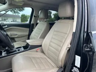 2017 Ford Escape Titanium FWD