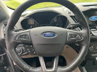 2017 Ford Escape Titanium FWD