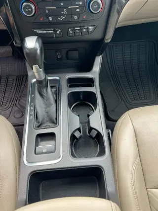 2017 Ford Escape Titanium FWD