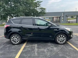 2017 Ford Escape Titanium FWD