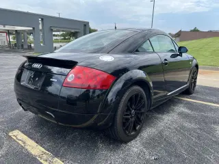 2001 Audi TT 2dr Cpe Quattro 5-Spd w/ESP