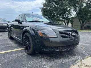 2001 Audi TT 2dr Cpe Quattro 5-Spd w/ESP