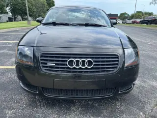 2001 Audi TT 2dr Cpe Quattro 5-Spd w/ESP