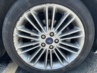 2015 Ford Fusion 4dr Sdn SE FWD