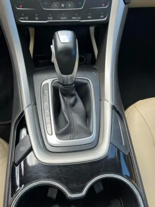 2015 Ford Fusion 4dr Sdn SE FWD