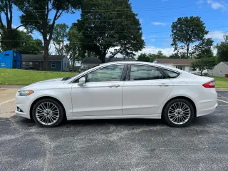 2015 Ford Fusion 4dr Sdn SE FWD