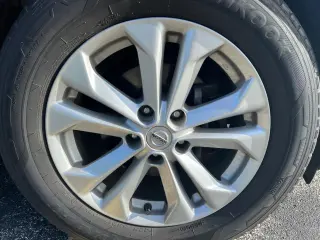 2016 Nissan Rogue AWD 4dr SV