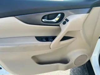 2016 Nissan Rogue AWD 4dr SV