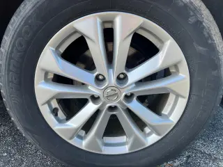2016 Nissan Rogue AWD 4dr SV