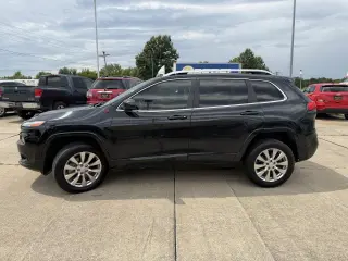 2018 Jeep Cherokee Overland 4WD
