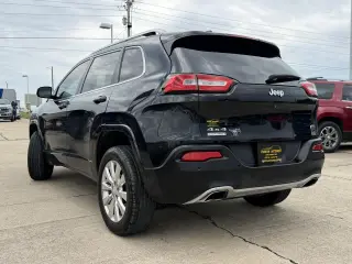 2018 Jeep Cherokee Overland 4WD