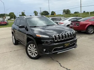 2018 Jeep Cherokee Overland 4WD