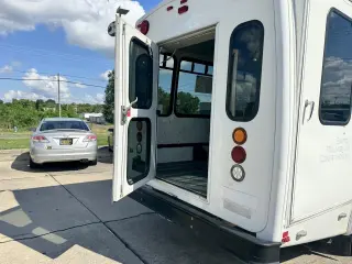 2009 Ford Econoline E-450