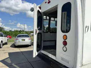 2009 Ford Econoline E-450